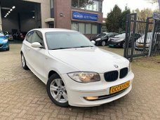 BMW 1-serie - 120i Executive Clima, Cruise control, PDC Voor en achter 170PK Inruil mogelijk