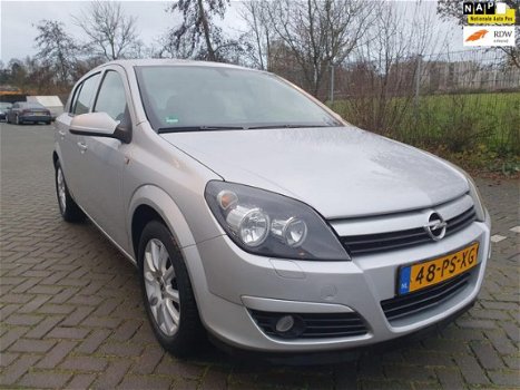 Opel Astra - 1.6 Enjoy - GRIJS - NETTE STAAT - ZONDAG OPEN - 1