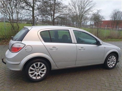 Opel Astra - 1.6 Enjoy - GRIJS - NETTE STAAT - ZONDAG OPEN - 1