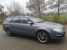 Volkswagen Passat Variant - 2.0 TDI Sportline - GRIJS - NAVIGATIE