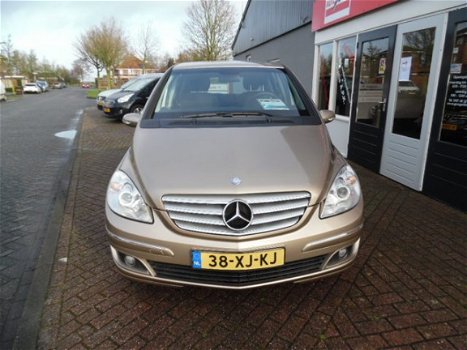 Mercedes-Benz B-klasse - B 200 Automaat - 1