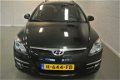 Hyundai i30 CW - I30cw Wagon 1.6 Comfort / Airco/ Trekhaak/ bj. 2010 - 1 - Thumbnail