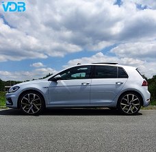 Volkswagen Golf - 1.4 TSI R-Line DSG Nav Pano VIRTUAL FACELIFT