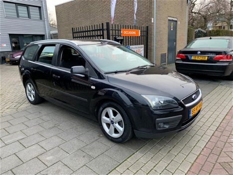 Ford Focus Wagon - 1.6-16V First Edition Trekhaak Airco NAP APK 1 Jaar - 1