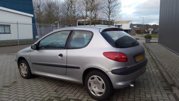 Peugeot 206 - 1.4 XT - 1