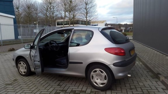 Peugeot 206 - 1.4 XT - 1