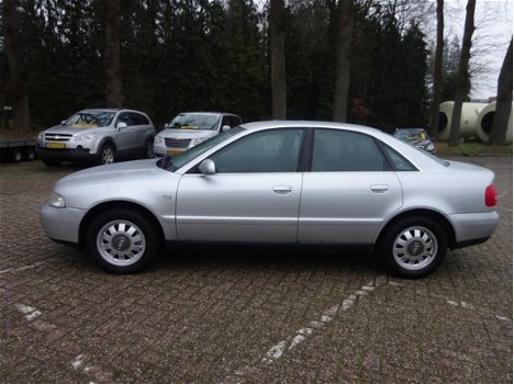 Audi A4 - 1.8 5V Advance *apk:02-2020* NIEUWJAARSKOOPJE - 1