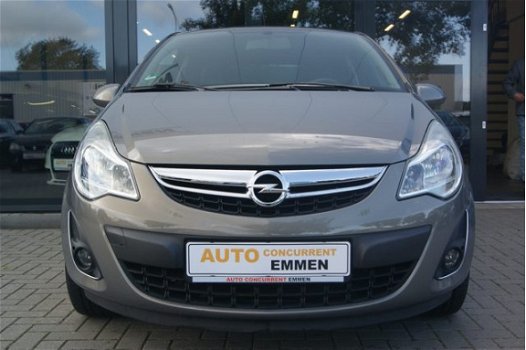 Opel Corsa - 1.4-16V Design Edition >> 42.697km << - 1