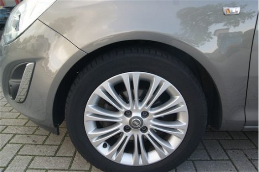 Opel Corsa - 1.4-16V Design Edition >> 42.697km << - 1