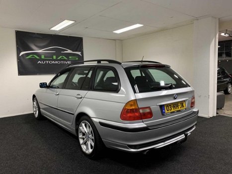 BMW 3-serie Touring - 318i Executive 2001 Grijs AIRCO / NAP - 1