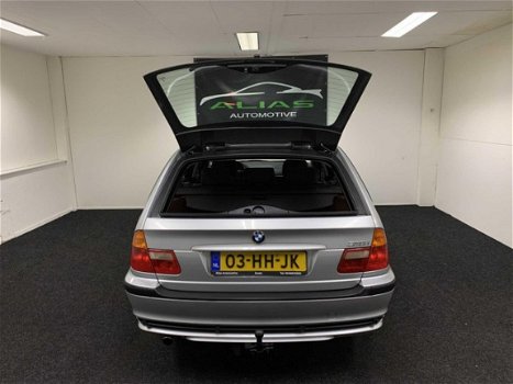 BMW 3-serie Touring - 318i Executive 2001 Grijs AIRCO / NAP - 1