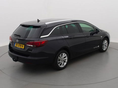 Opel Astra - 1.4T 150pk Innovation | Navi | Trekhaak | PDC v+a | Camera | AGR Seats - 1