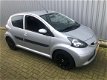 Toyota Aygo - 1.0-12V + NIEUWSTAAT/AIRCO/5-DEURS/DEALERONDERHOUDEN/2-SLEUTELS - 1 - Thumbnail