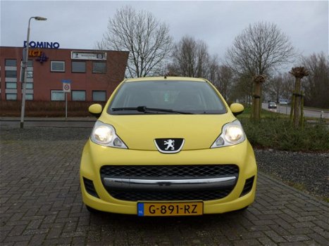 Peugeot 107 - 1.0-12V XR *ZEER MOOIE AUTO*APK 30-11-2020 - 1