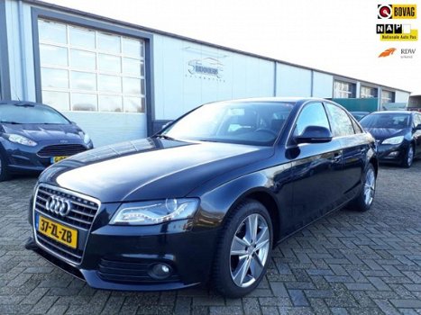 Audi A4 - 2.0 TDI Pro Line Business - Navi - Trekhaak - 1