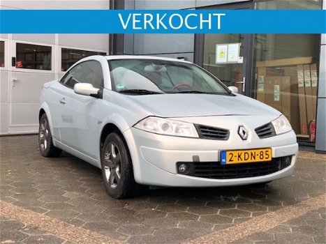 Renault Mégane - C-C 1.6 16V Privilège Comfort - 1