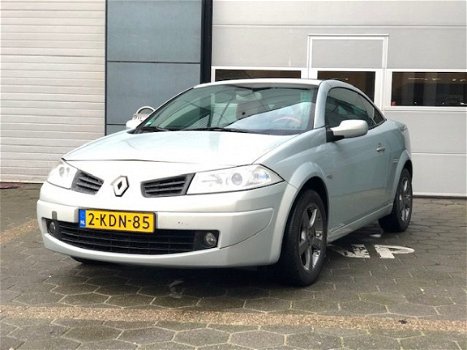 Renault Mégane - C-C 1.6 16V Privilège Comfort - 1