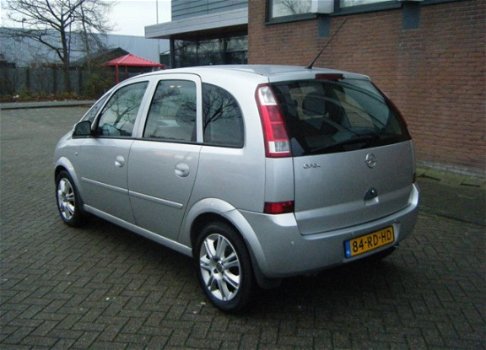 Opel Meriva - 1.6-16V Essentia Automaat Navi PDC - 1