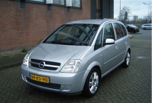 Opel Meriva - 1.6-16V Essentia Automaat Navi PDC - 1