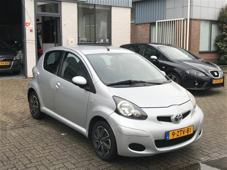 Toyota Aygo - 1.0-12V Comfort AUT/ 5Dr/ Airco/ 2eEig/ NAP/ APK - 1