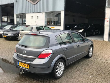 Opel Astra - 1.6 Sport Airco/ Cruise/ 5Dr/ MFC/ NAP/ APK - 1