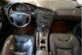 Volvo V70 - 2.4 T Comfort Line automaat, trekhaak, elektrische stoelen - 1 - Thumbnail