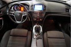 Opel Insignia Sports Tourer - 1.6 T Cosmo Handgeschakeld, Navigatie, 19 inch Velgen