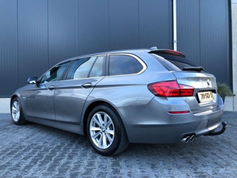 BMW 5-serie Touring - 520d Aut High Ex Comfortstoelen Xenon Navi proff Leder - 1