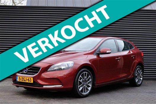 Volvo V40 - 2.0 D4 Momentum Business / Navi / Cruise / Nette staat - 1