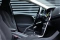 Volvo V40 - 2.0 D4 Momentum Business / Navi / Cruise / Nette staat - 1 - Thumbnail