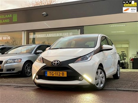 Toyota Aygo - 1.0 VVT-i x-nav 1e Eigenaar/Nw Apk/Cruise/Camera - 1