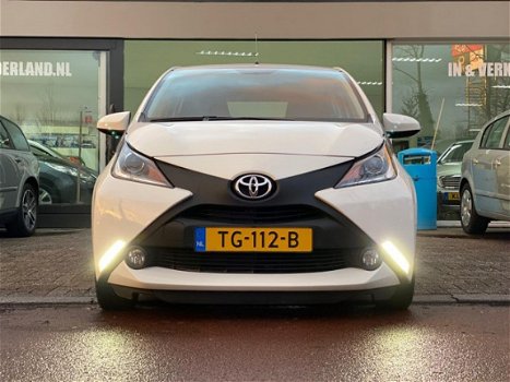 Toyota Aygo - 1.0 VVT-i x-nav 1e Eigenaar/Nw Apk/Cruise/Camera - 1