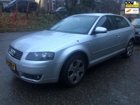 Audi A3 - 1.6 Attraction - 1