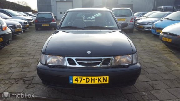 Saab 9-3 - 2.0 SE/Airco/zeer nette auto/nw apk en beurtje - 1