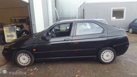 Alfa Romeo 146 - 1.6-16V T.Spark L/Airco/Sportvelgen/Radio/Apk - 1