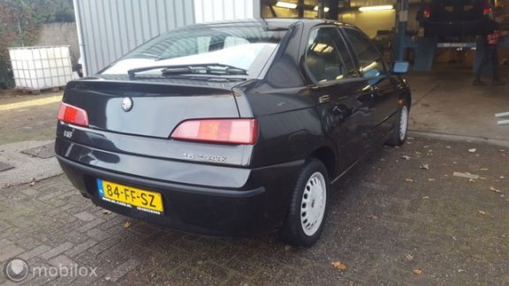 Alfa Romeo 146 - 1.6-16V T.Spark L/Airco/Sportvelgen/Radio/Apk - 1