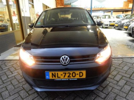 Volkswagen Polo - 1.6 TDI BlueMotion Highline airco, navi, stoelverwarming klein deuk op de linkervo - 1