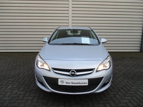 Opel Astra - 1.4 Turbo Sport + 140pk, Navigatie, 18 inch velgen, Camera, Rijklaarprijs - 1