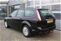 Ford Focus Wagon - 1.6 TDCi Titanium Navigatie Cruise N.A.P - 1 - Thumbnail