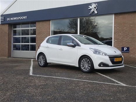 Peugeot 208 - 1.6 BlueHDI 100pk 5D Blue Lease Executive cruise- en climate control BT LM-velgen USB - 1