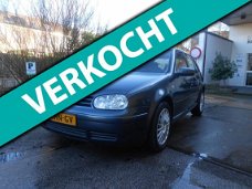 Volkswagen Golf - 1.6-16V Master Edition Sport