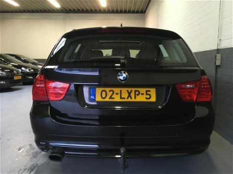 BMW 3-serie Touring - 318i Business/ panodak/ Leer/ XENON - 1