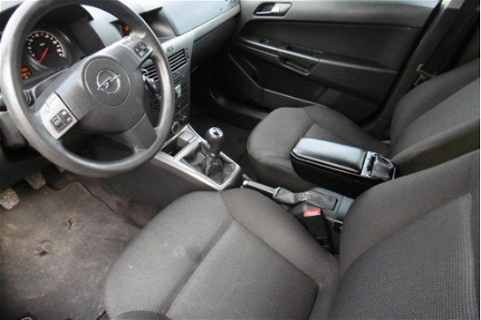 Opel Astra - 1.7 CDTi Essentia M.2005 AIRCO/ELEKRAM/APK 5-2020 - 1