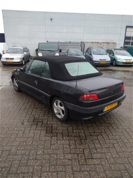 Peugeot 306 Cabriolet - 1.8 ZO INGERUILD DUS ZO WEG PRIJS ALTIJD VOLOP KEUZE MEER TYPE, S - 1