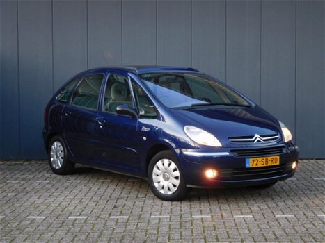 Citroën Xsara Picasso - 2.0i-16V Exclusive - 1