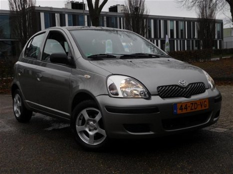 Toyota Yaris - 1.0 VVTi Terra - 1