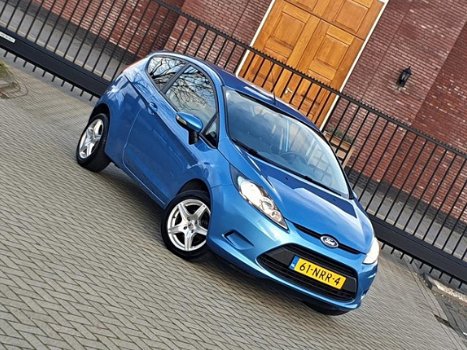 Ford Fiesta - 1.25 Limited / Airco / Dealer onderhouden / Nap - 1