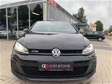 Volkswagen Golf - 2.0 TDI GTD