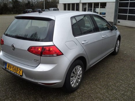 Volkswagen Golf - 1.2 TSI Trendline - 1