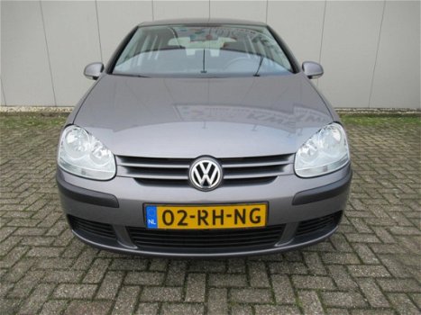 Volkswagen Golf - 1.4 FSI Trendline - 1